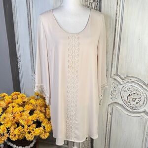 ASTR Blush Cream Elegant Women's Lace Embellished Scoop Neck Mini Dress